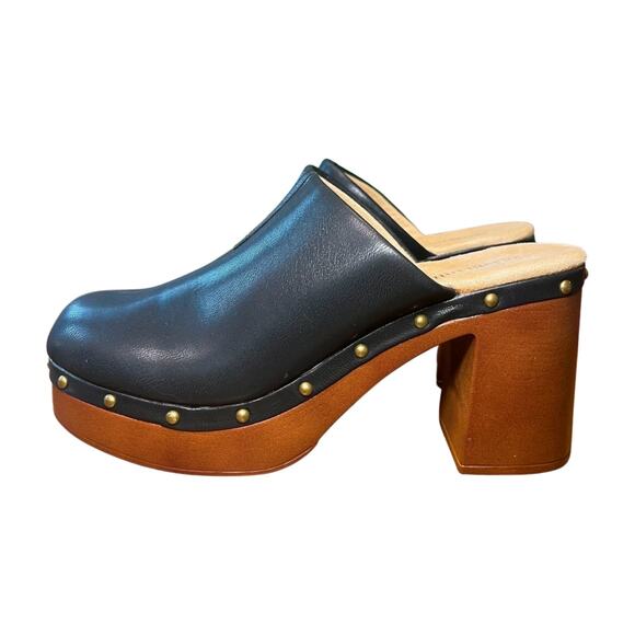 Olivia Miller Black Platform Clogs Size 5.5 Wooden Studded Block Heel chunky - Picture 1 of 9